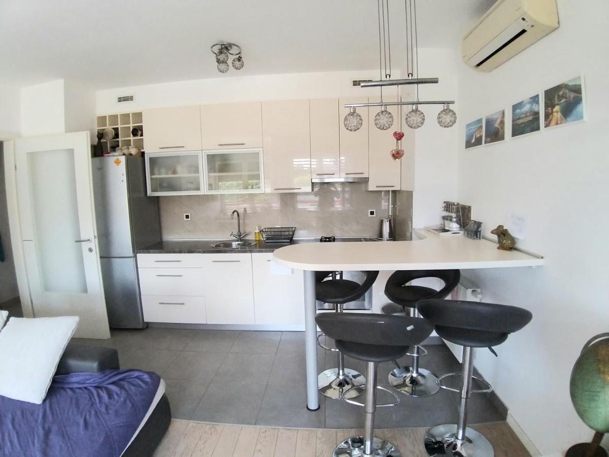 Theos Atelier Self Check In Apartment W Free Private Parking Zagreb Exterior foto